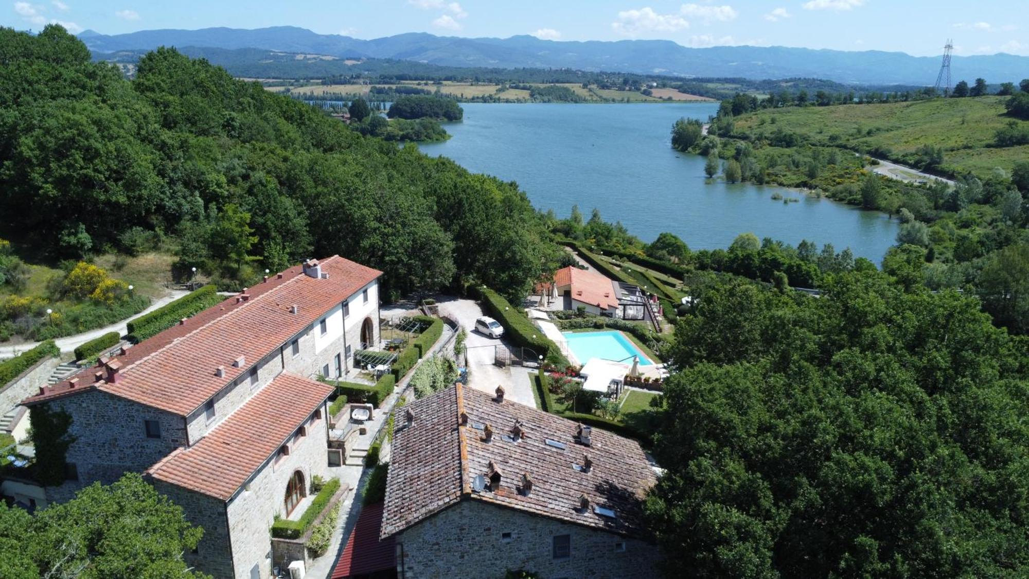 Casa Vacanze Borgo La Fratta บาร์เบริโน ดิ มูเจลโล ภายนอก รูปภาพ