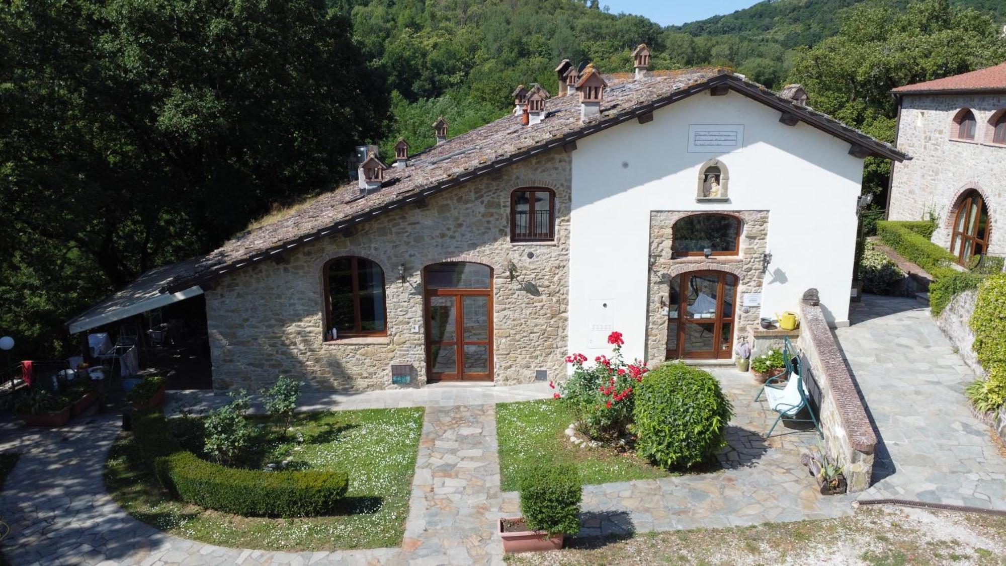 Casa Vacanze Borgo La Fratta บาร์เบริโน ดิ มูเจลโล ภายนอก รูปภาพ