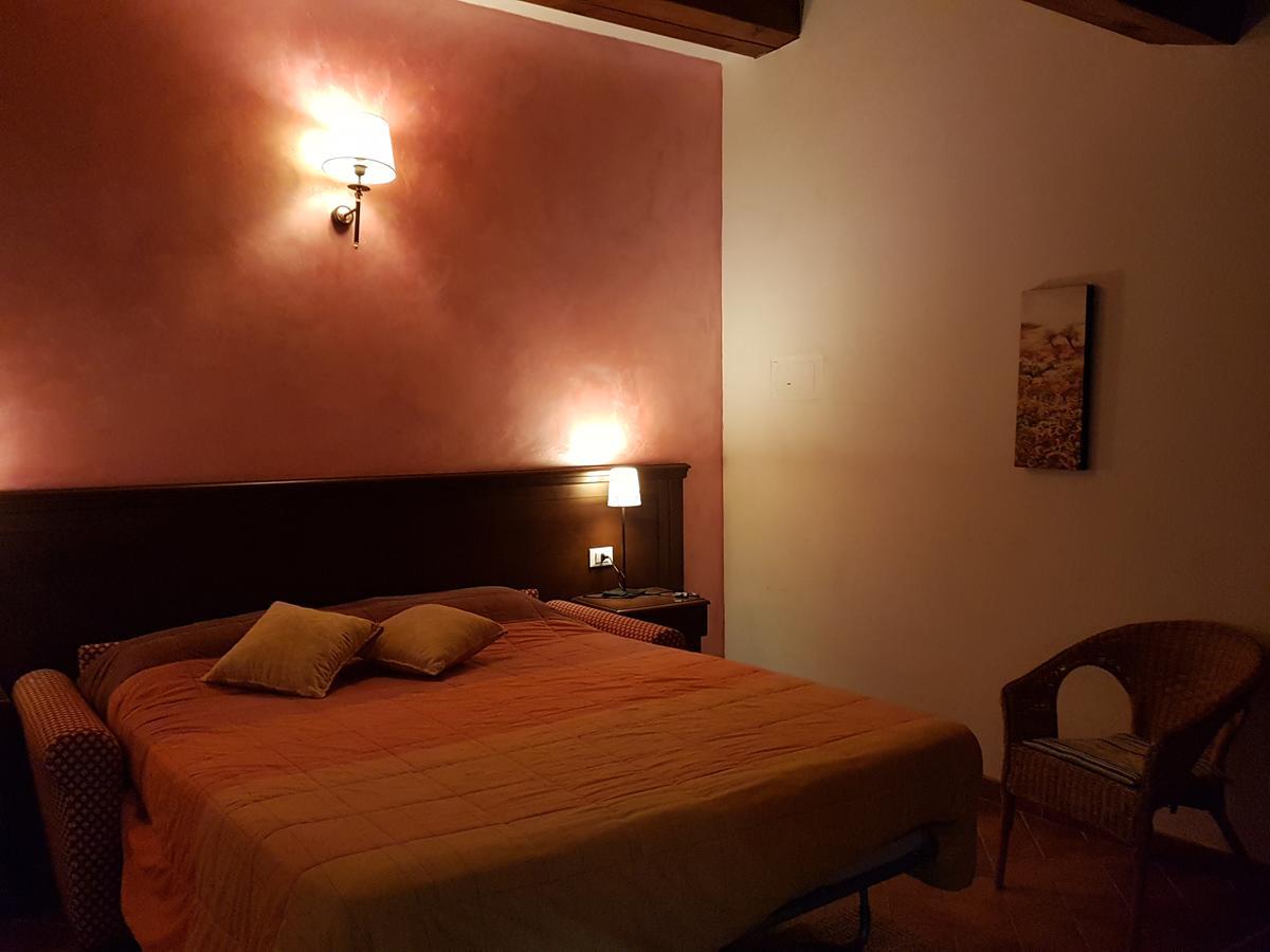 Casa Vacanze Borgo La Fratta บาร์เบริโน ดิ มูเจลโล ภายนอก รูปภาพ