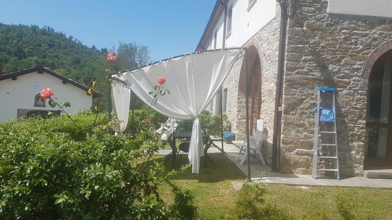 Casa Vacanze Borgo La Fratta บาร์เบริโน ดิ มูเจลโล ภายนอก รูปภาพ